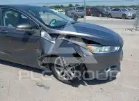 2016 Ford FUSION фото