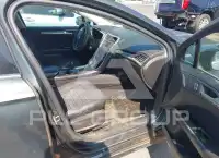 2016 Ford FUSION фото
