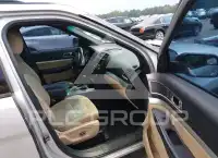 2016 Ford EXPLORER photo