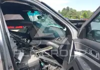 2016 Ford EXPLORER photo
