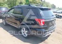2016 Ford EXPLORER photo