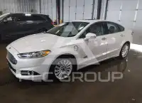 2016 Ford FUSION фото