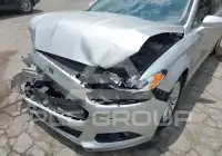 2016 Ford FUSION фото