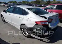 2016 Ford FUSION фото