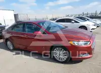 2016 Ford FUSION фото
