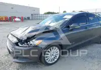 2016 Ford FUSION фото