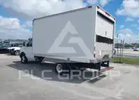 2016 Ford E-350 фото