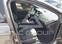 2016 Ford FOCUS фото