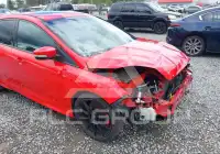 2016 Ford FOCUS фото