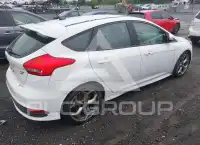 2016 Ford FOCUS фото