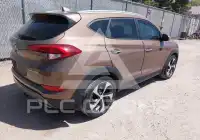 2016 Hyundai Tucson photo