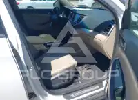 2016 Hyundai Tucson photo