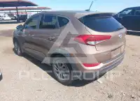 2016 Hyundai Tucson photo