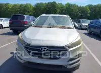 2016 Hyundai Tucson photo