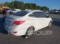 2016 Hyundai Accent photo