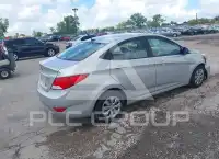 2016 Hyundai Accent photo