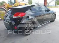 2016 Hyundai Veloster photo
