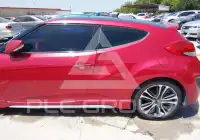 2016 Hyundai Veloster photo