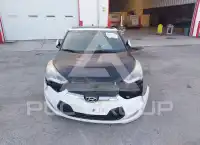 2016 Hyundai Veloster фото