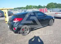 2016 Hyundai Veloster photo