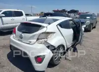 2016 Hyundai Veloster photo
