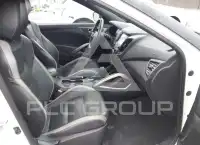 2016 Hyundai Veloster photo