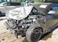 2016 Hyundai Veloster photo