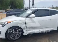 2016 Hyundai Veloster фото