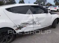2016 Hyundai Veloster photo