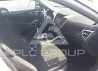 2016 Hyundai Veloster фото
