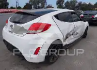 2016 Hyundai Veloster photo