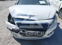 2016 Hyundai Sonata photo