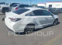 2016 Hyundai Sonata photo