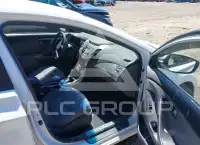 2016 Hyundai Elantra photo