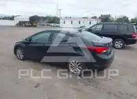 2016 Hyundai Elantra photo