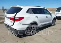 2016 Hyundai Santa Fe photo