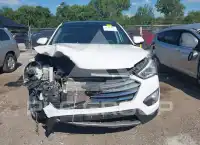 2016 Hyundai Santa Fe photo