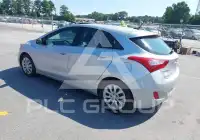2016 Hyundai Elantra photo