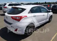 2016 Hyundai Elantra фото