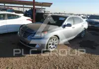 2016 Hyundai Equus photo