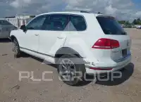 2016 Volkswagen Touareg фото