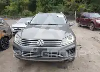 2016 Volkswagen Touareg фото