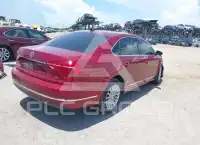 2016 Volkswagen Passat photo