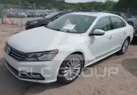 2016 Volkswagen Passat photo