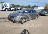 2016 Volkswagen Passat photo