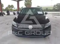 2016 Volkswagen Passat photo