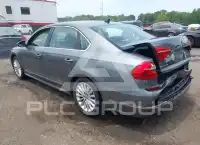 2016 Volkswagen Passat фото