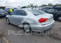 2016 Volkswagen Passat фото