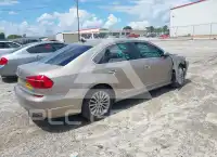 2016 Volkswagen Passat фото