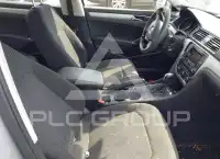 2016 Volkswagen Passat фото